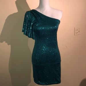 Turquoise Sequined Fitted 1 Shoulder Formal Dress